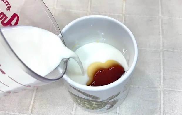 『プッチンプリンホットドリンク』を作る写真（撮影：キジカク）