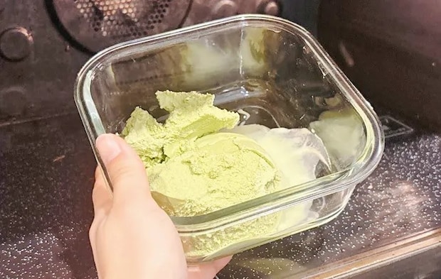 『抹茶アイスフレンチトースト』を作る写真（撮影：キジカク）