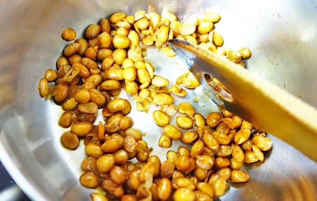 『リメイク豆バニラ』を作る写真（撮影：エニママ）