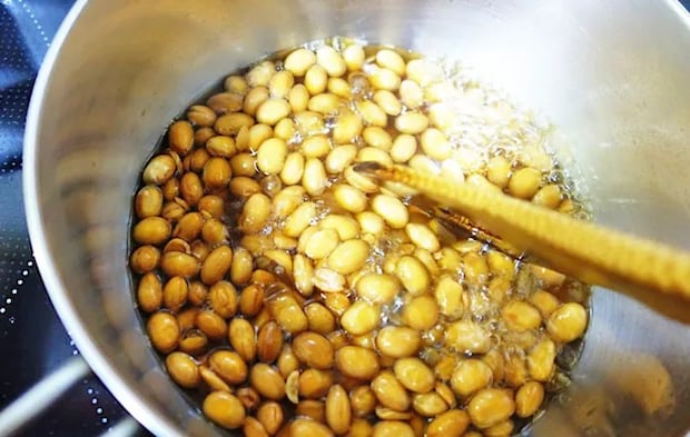 『リメイク豆バニラ』を作る写真（撮影：エニママ）