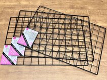 ワイヤーネット3つをずらして繋げて？　取り出しラクな新収納が完成！