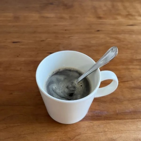 コーヒーを作っている様子（撮影：grapeフード編集部）