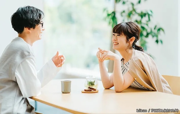 会話する人の写真