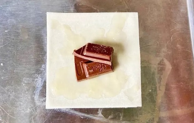 『チョコ包み焼き』を作る写真（撮影：エニママ）