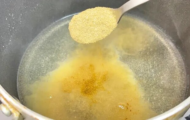 『ほうじ茶ラテで作るプリン』を作る写真（撮影：キジカク）