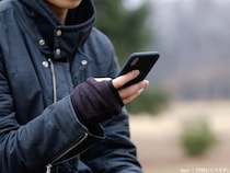 スマホの電池が急に減るのはなぜ？　外出先での対策をソフトバンクに聞いてみた