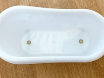 ダイソーで見つけた『小さなバスタブ』　家中に置くと…「シンデレラフィット！」