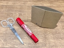 【0円DIY】飲み終わった後の“紙スリーブ”　スマホスタンドに再利用する手順