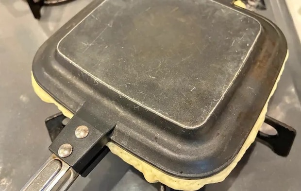 『10円パン』を作る写真（撮影：エニママ）