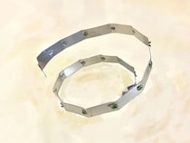 使い終わったラップの箱を捨てる前に　刃の意外な使い道に「知らなかった」【活用テク4選】