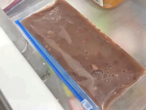 ジッパー袋にぜんざいを入れるだけ！　できた簡単おやつに「いい意味で裏切られた」