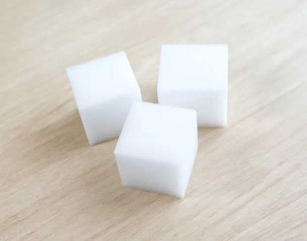 3つのメラミンスポンジ