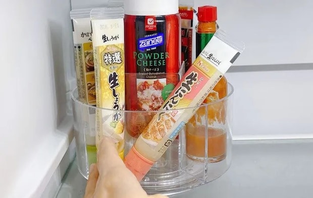 『ダイソー 回転できる透明収納ケース』の使用写真（撮影：キジカク）