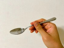 食パンにスプーンで『くぼみ』を作ると…　焼き上がりの姿に「かわいい」「早速試す」【アレンジ4選】