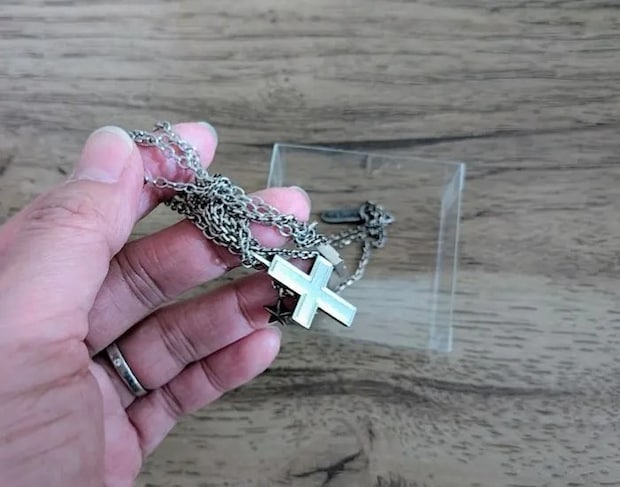 空き箱に入れていたアクセサリー（撮影：grapeライフハック編集部）