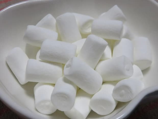 マシュマロを『水洗い』すると…　驚きのアレンジに「その手があったか！」【アレンジ4選】