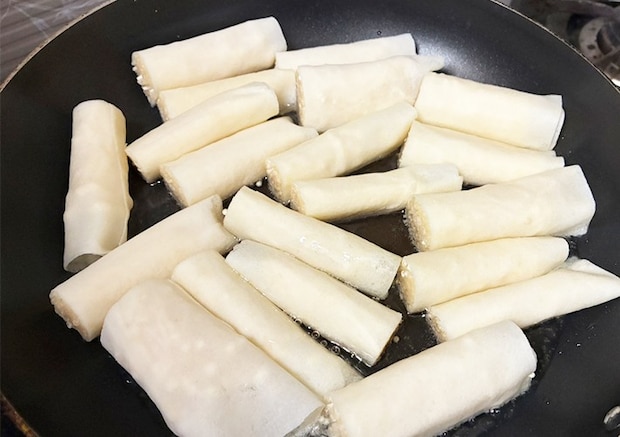 エノキの春巻きレシピの写真（撮影：grapeフード編集部）