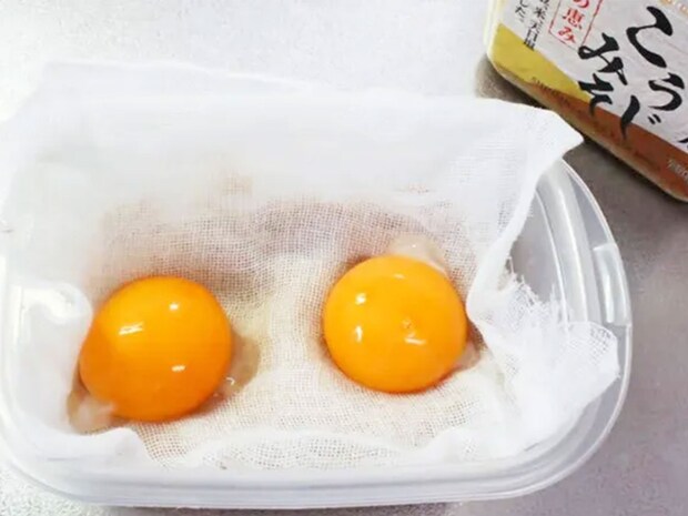 仕込み時間5分! 調味料だけでスーパーの卵が高級なおつまみに「これはハマる」