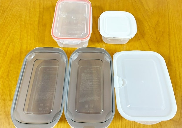 タッパー収納の写真（撮影：grapeライフハック編集部）