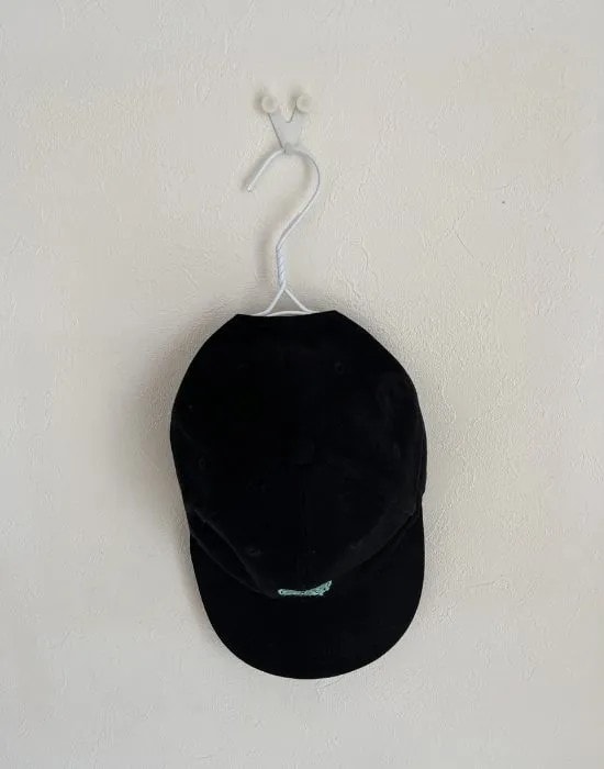 キャップを浮かせて収納している様子（撮影：grapeライフハック編集部）