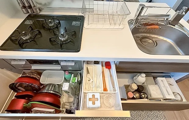 キッチンの収納の写真