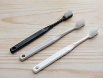 「専用ケースはもう買わない」　歯ブラシの持ち運び術に「めっちゃ便利」「すぐやる」【持ち運びの裏技4選】