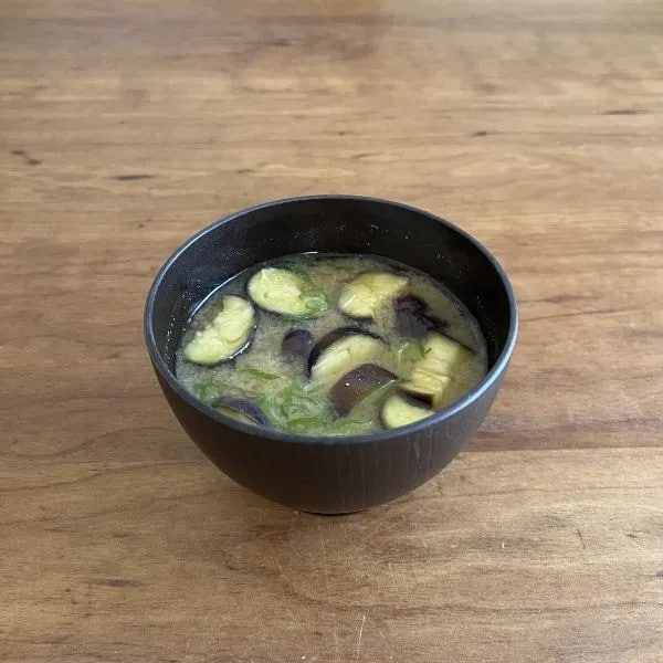色がきれいな味噌汁（撮影：grapeフード編集部）
