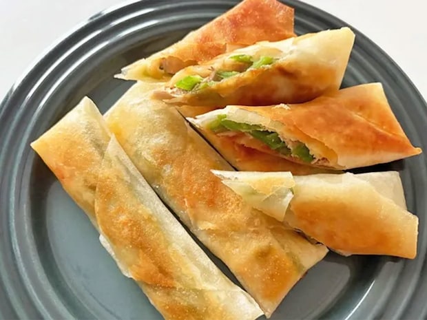ツナやチーズと一緒に春巻きの皮で巻くと…? ピーマン嫌いの息子も「食べられる」と絶賛レシピ