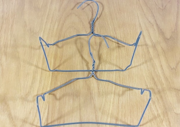 針金ハンガーの活用写真（撮影：grapeライフハック編集部）