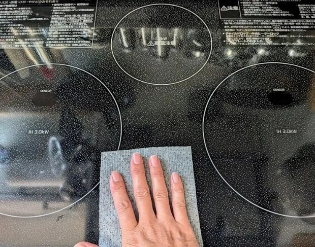 シンク掃除前（撮影：grapeライフハック編集部）