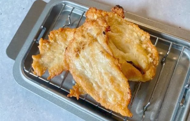 揚げたささみ肉（撮影：エニママ）