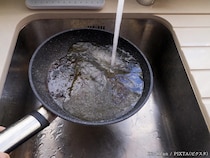 流しでジューッはNG？　フライパンを長持ちさせる使い方を専門家に聞いた