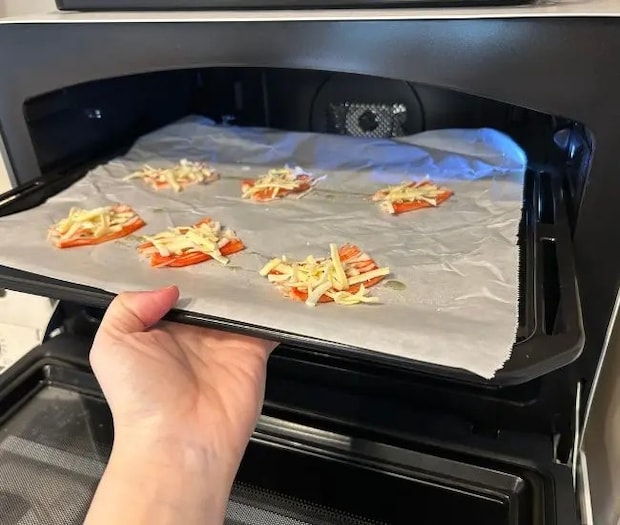 オーブンで焼いている様子（撮影：grapeフード編集部）