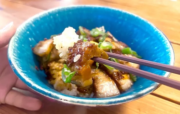 チャーシュー丼の完成写真（撮影：エニママ）