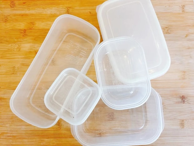 古いタッパー、食材はもう入れない! 家中が片づく「収納のコツ」
