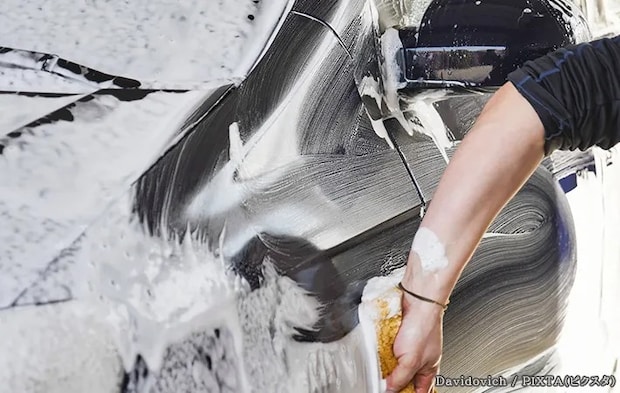 洗車をしている写真