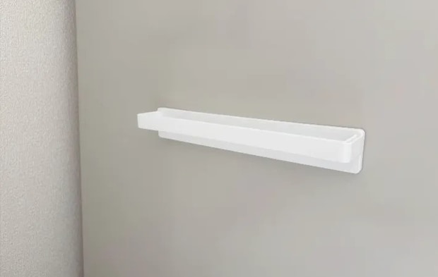 マグネットで取り付けたタオルバー（撮影：エニママ）