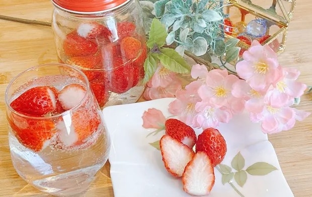 『シュワッと炭酸いちご』の完成写真（撮影：キジカク）