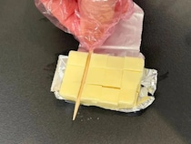 「もう包丁は使いません」　ベビーチーズをきれいにカットする裏技