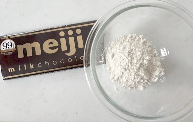 チョコレートと小麦粉の画像（撮影：エニママ）