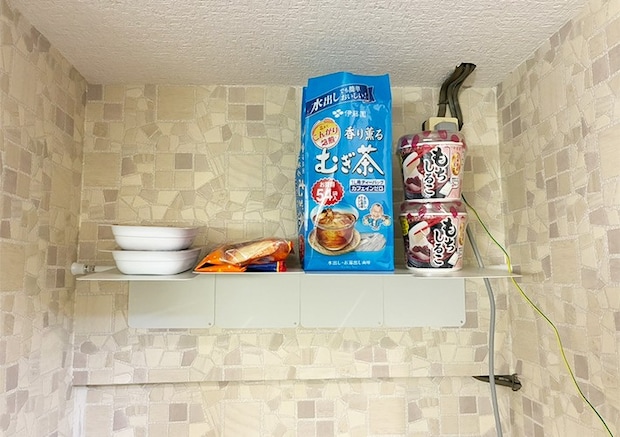 つっぱり棒の活用写真（撮影：grapeライフハック編集部）