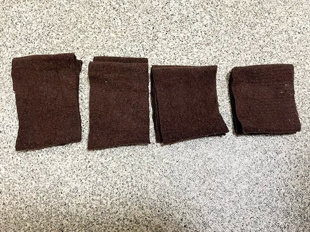 4等分したニットの袖の写真（撮影：grapeライフハック編集部）