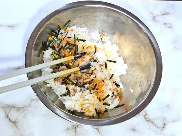 5分で完成する、永谷園のおにぎりレシピ　材料２つでできる作り方に「弁当にぴったり」