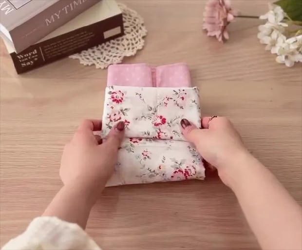 上を少し残して下から全体を畳む画像