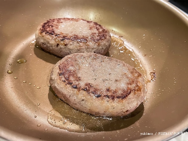 ハンバーグはフライパンで焼いた後に？　プロが教えるコツに「その手があったか」
