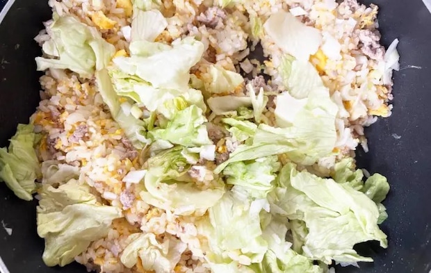 さらにレタスを加えた画像（撮影：エニママ）