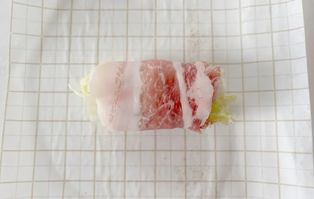白菜を豚肉で巻いた画像（撮影：エニママ）