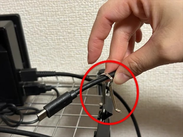 持ち手部分を外したダブルクリップの画像（撮影：grapeライフハック編集部）