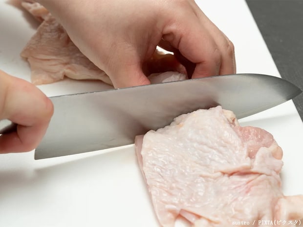 洗っても臭いまな板のニオイ、レモンで消える? 知っておくと便利な消臭テクニック