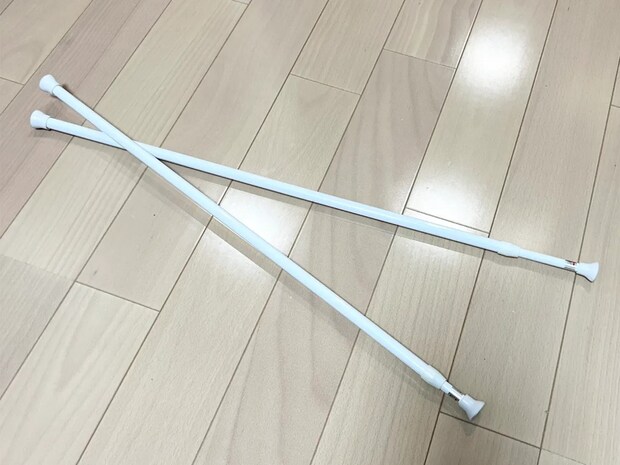 つっぱり棒の写真（撮影：Classy Life）